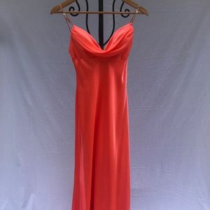 Beautiful Chic Orange Scoop-Neck Gown